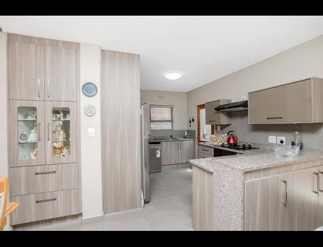 3 BEDROOM HOUSE FOR SALE IN CHANCLIFF